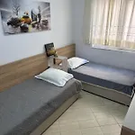 Appartement Delux Durrës