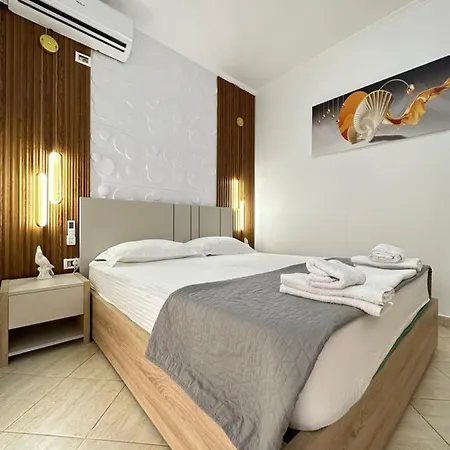 Delux アパート ドゥラス