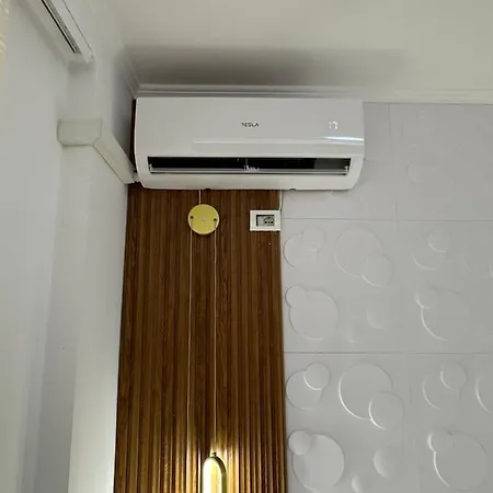 Delux * ドゥラス